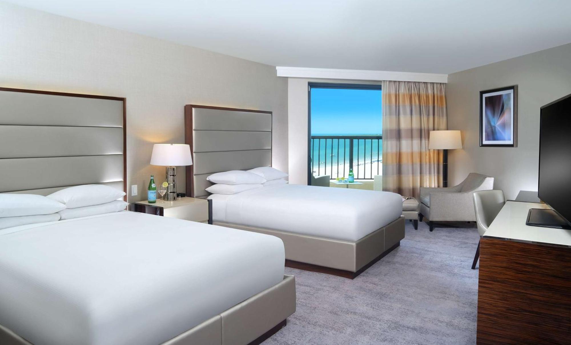 Hilton Marco Island Beach Resort And Spa Экстерьер фото